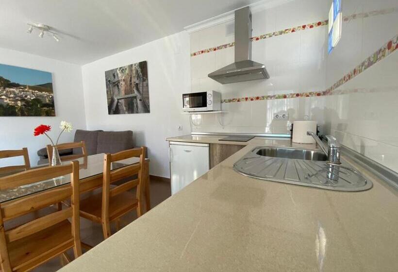 דירת חדר, Hostal Restaurante El Cruce