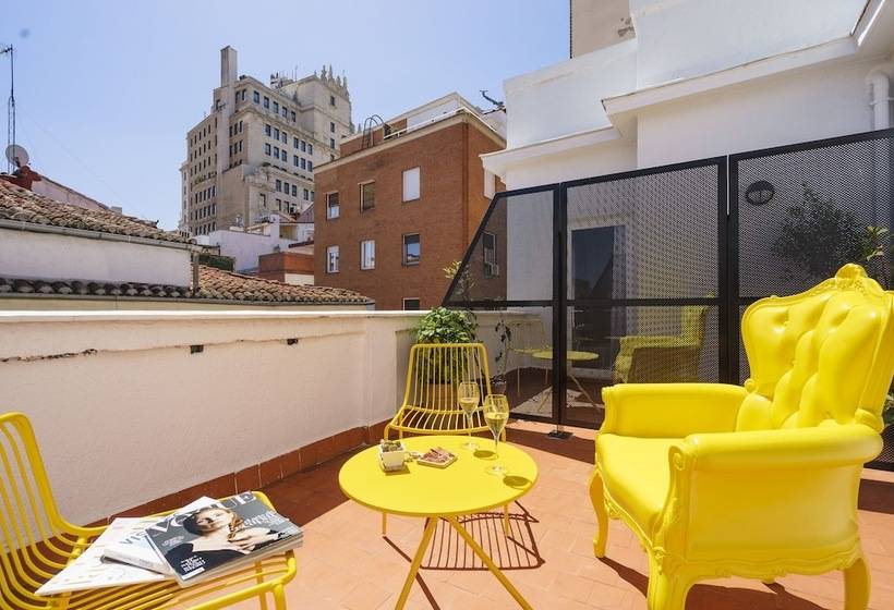 اتاق لوکس با تراس, Due Temps Madrid