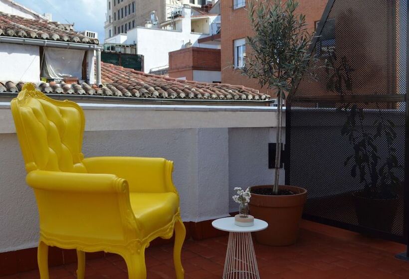 اتاق لوکس با تراس, Due Temps Madrid