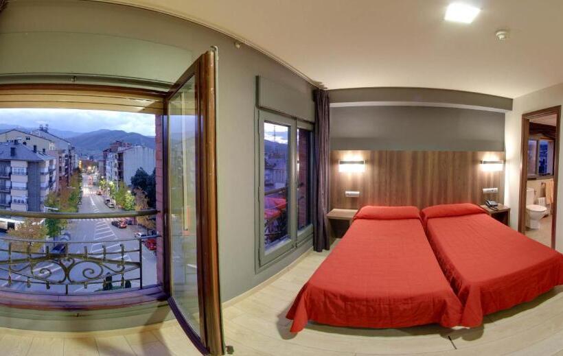 컴포트 룸, Avenida