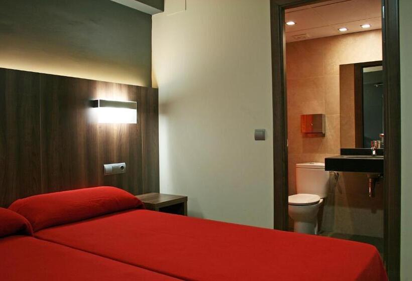 컴포트 룸, Avenida