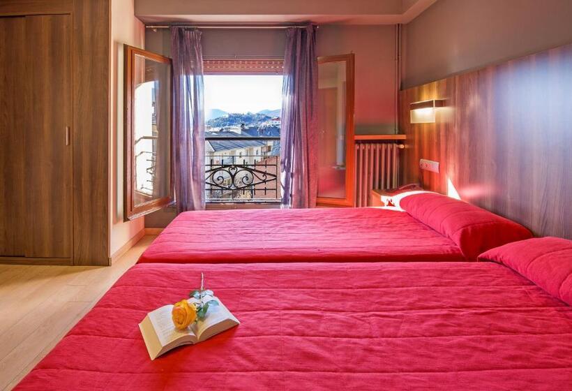 컴포트 룸, Avenida