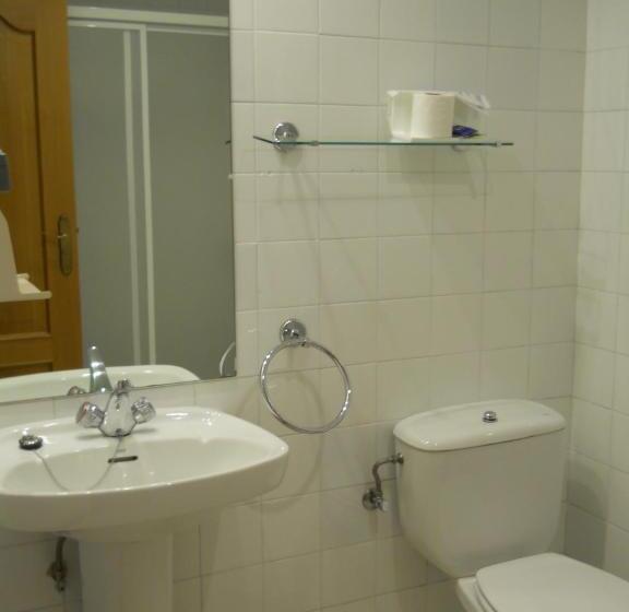 غرفة قياسية, Elizondo