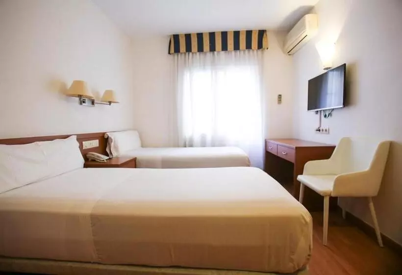 Superior Room, Gatell