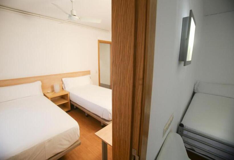 اتاق خانوادگی, Gatell