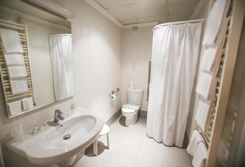 اتاق خانوادگی, Gatell