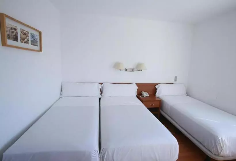 Superior Triple Room, Gatell