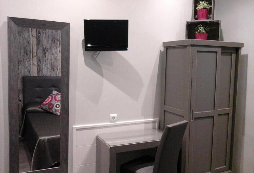 اتاق استاندارد, Hostal Don Alfonso