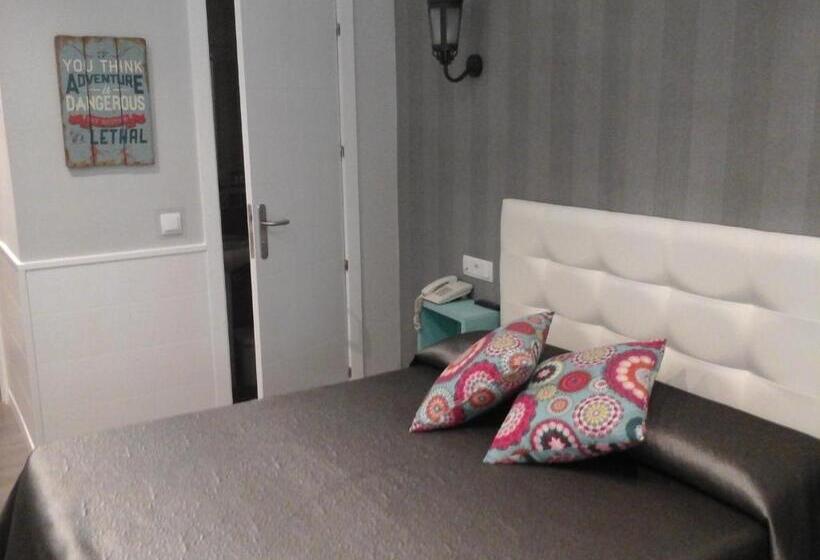 اتاق استاندارد, Hostal Don Alfonso