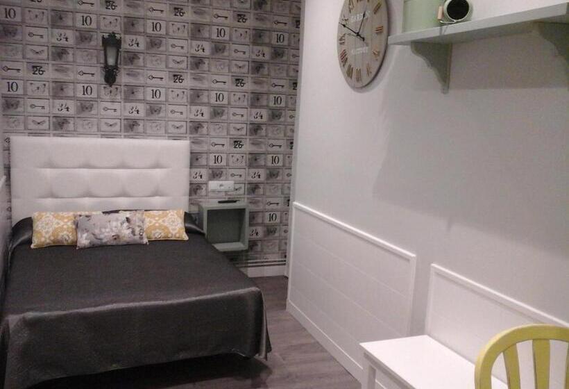 اتاق استاندارد, Hostal Don Alfonso