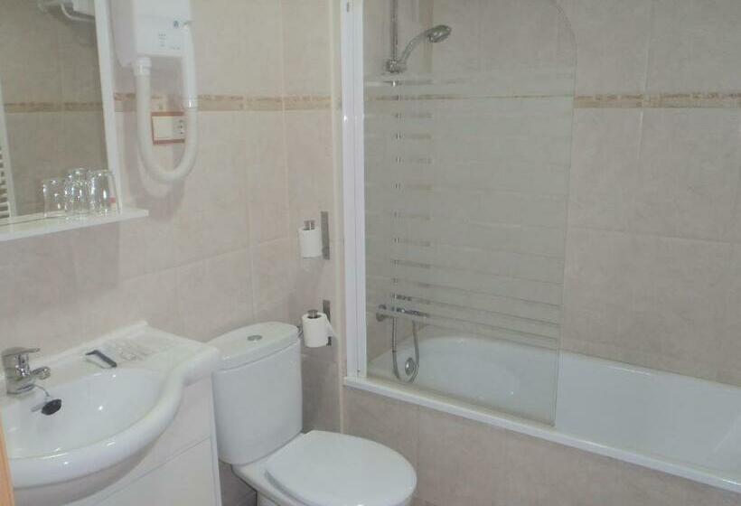 اتاق استاندارد, Hostal Fronton