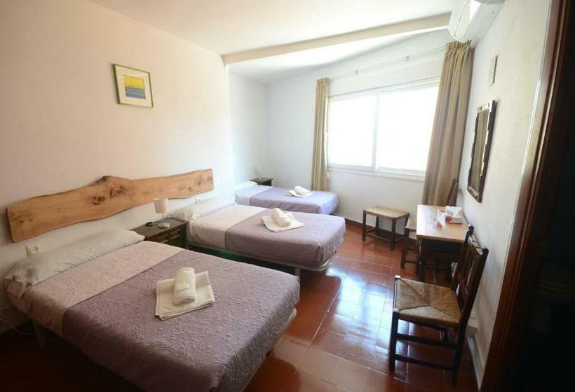 스탠다드 트리플 룸, Hostal La Palmera