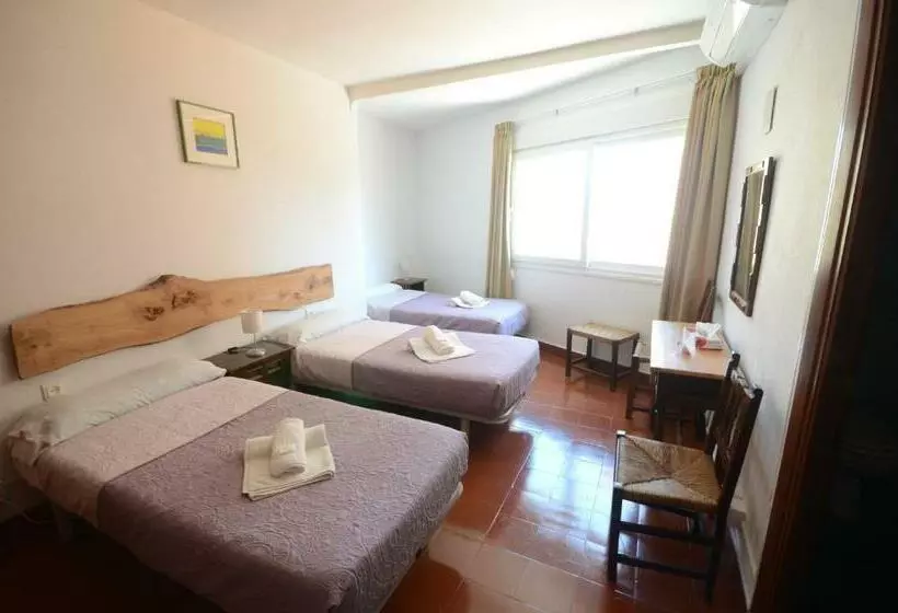 スタンダードトリプルルーム, Hostal La Palmera
