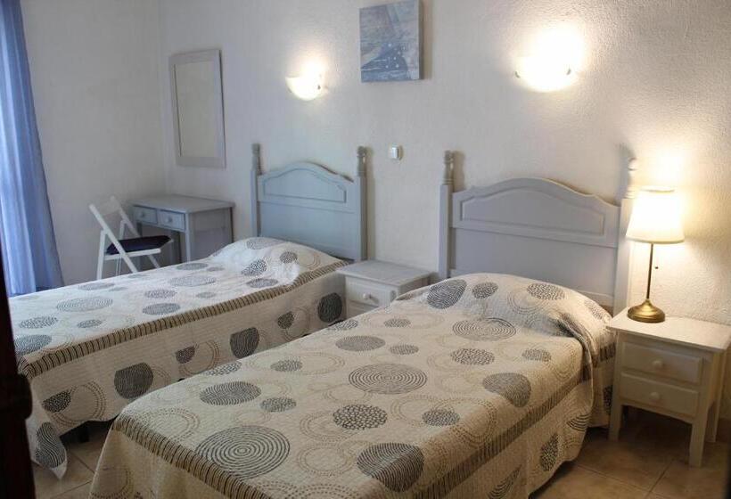 Habitación Estándar con Balcón, Hostal Nevada