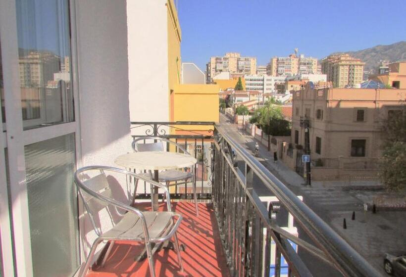 Номер Стандарт с Балконом, Hostal Nevada