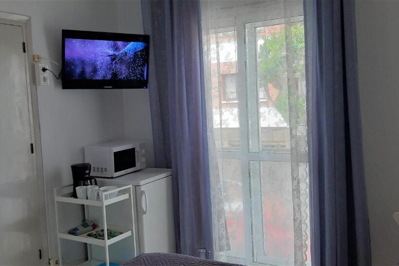 Habitación Estándar con Balcón, Hostal Nevada