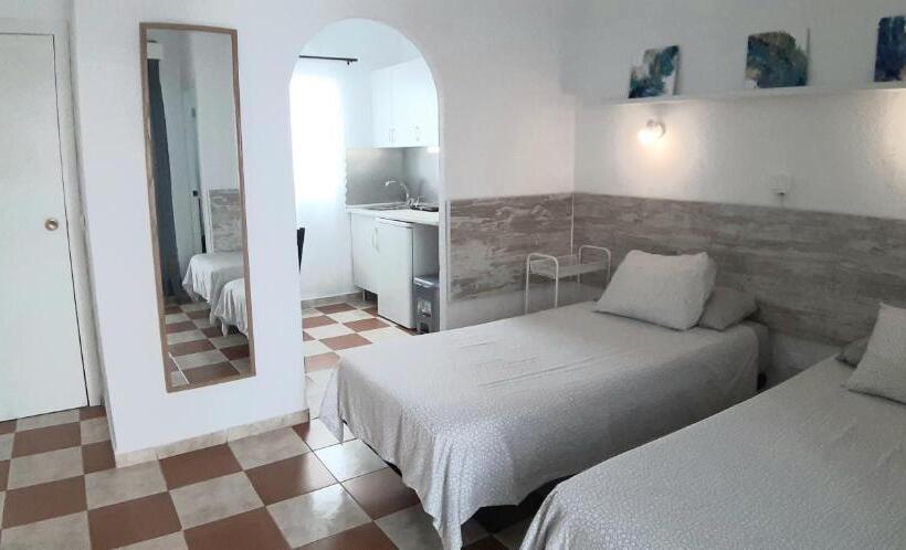 스탠다드 발코니 스튜디오, Hostal Nevada