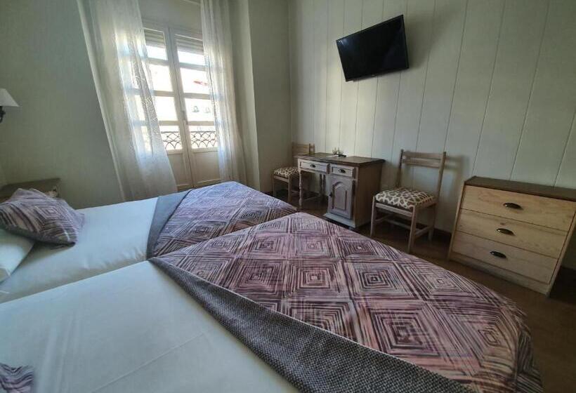 اتاق استاندارد, Hostal Riesco