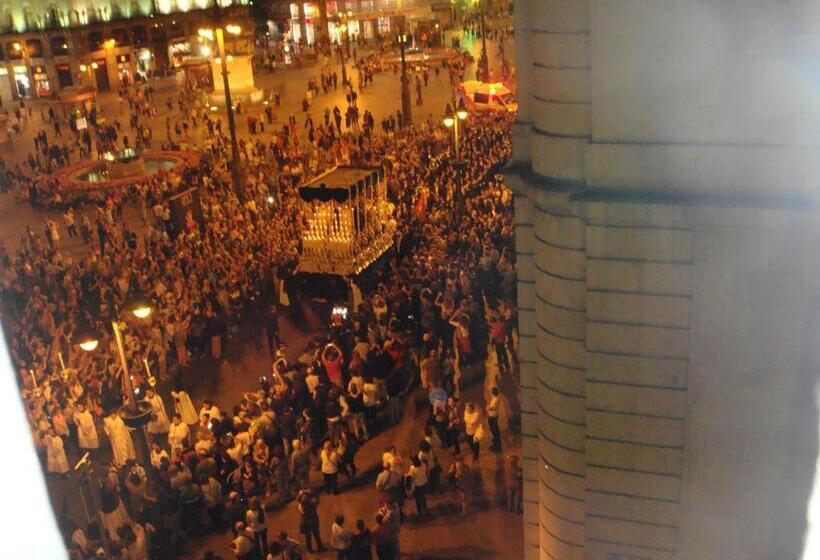 اتاق استاندارد چهار تخته, Hostal Riesco