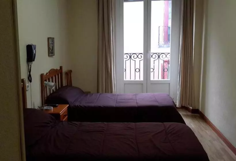 اتاق استاندارد, Hostal Río Paraná