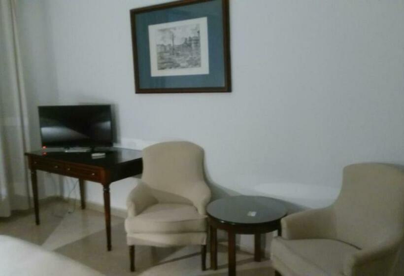 标准单人间, Nuevo Ara