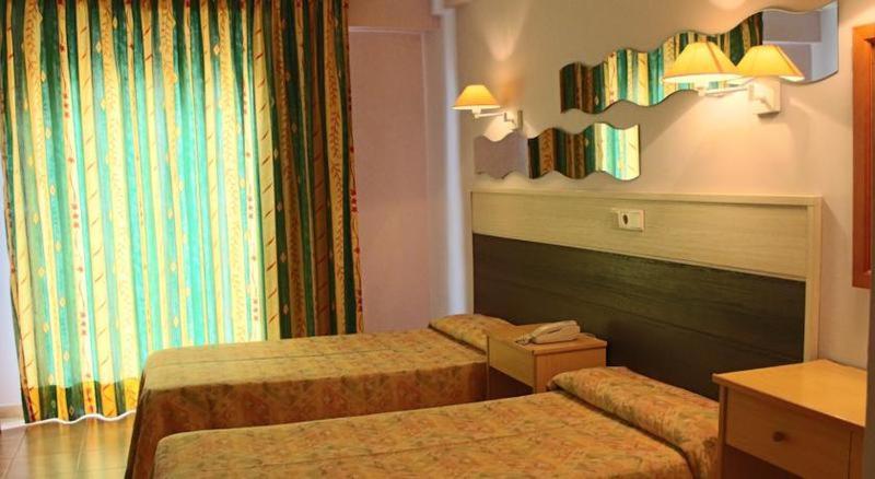 اتاق استاندارد, Santa Faz