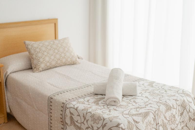 اتاق استاندارد سه نفره, Santa Faz