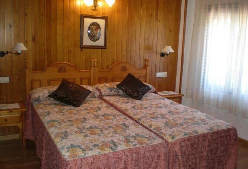 חדר סטנדרט נוף להרים, Bellavista Ordesa