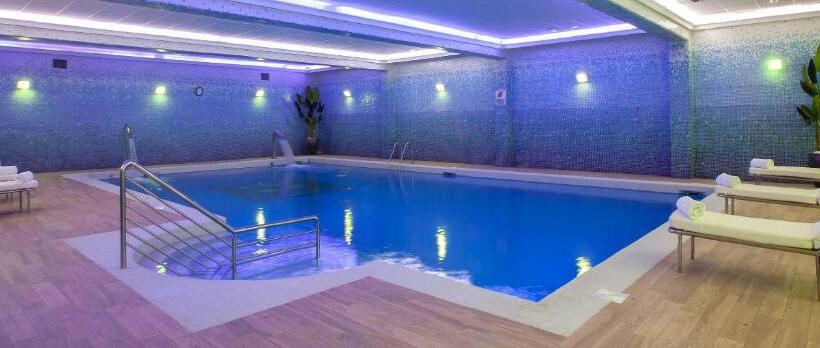 スタンダードルーム, Carlos I Silgar