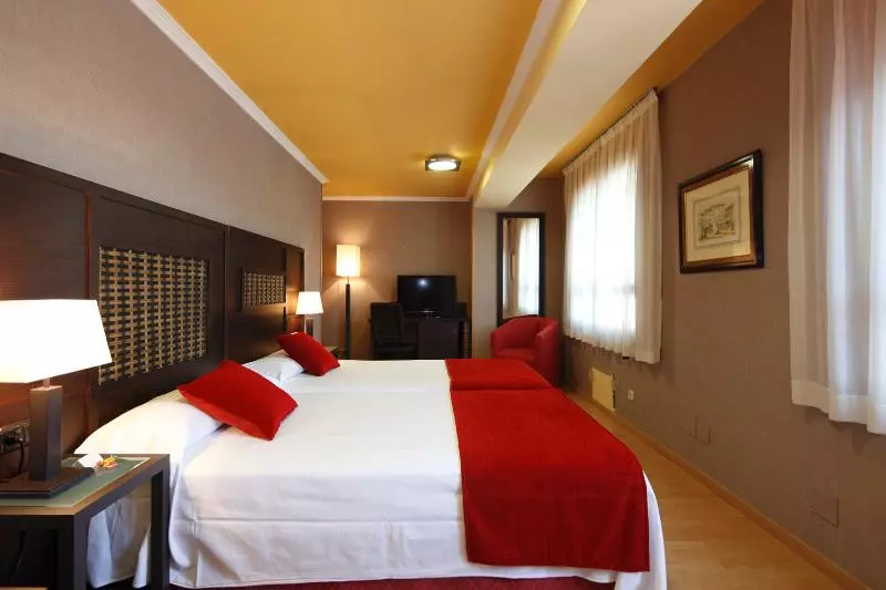 Habitació Triple Estàndard, Spa Congreso