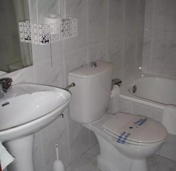Üç Kişilik Standart Oda, Hostal La Cuesta