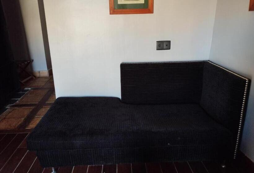 חדר דלוקס, Casa Del Abad