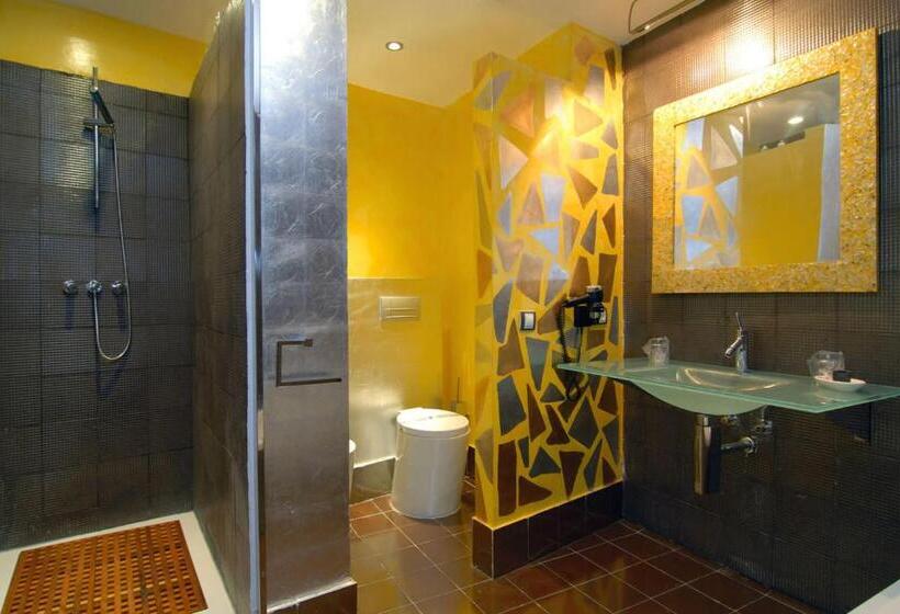 발코니 디럭스 룸, Casa Del Abad