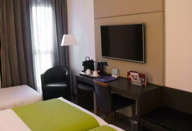 اتاق استاندارد, Mercure Madrid Centro