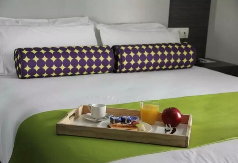 اتاق استاندارد یک نفره, Mercure Madrid Centro