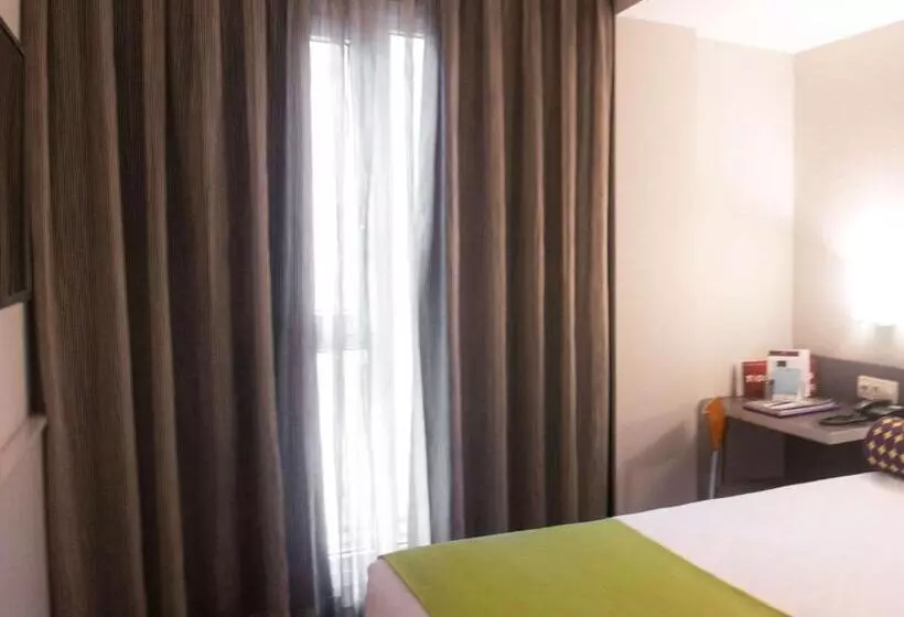اتاق استاندارد یک نفره, Mercure Madrid Centro