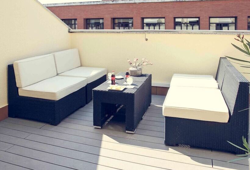 سوییت جونیور, Mercure Madrid Centro