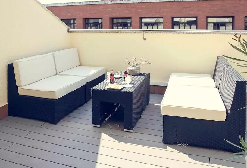 سوییت جونیور, Mercure Madrid Centro