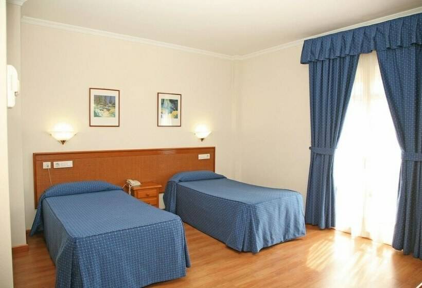 스탠다드 룸, Pena De Arcos