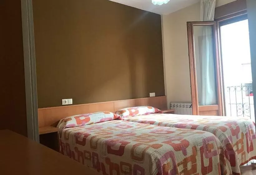 Huoneisto 1 Makuuhuone, Pensión Albergue O Pedregal