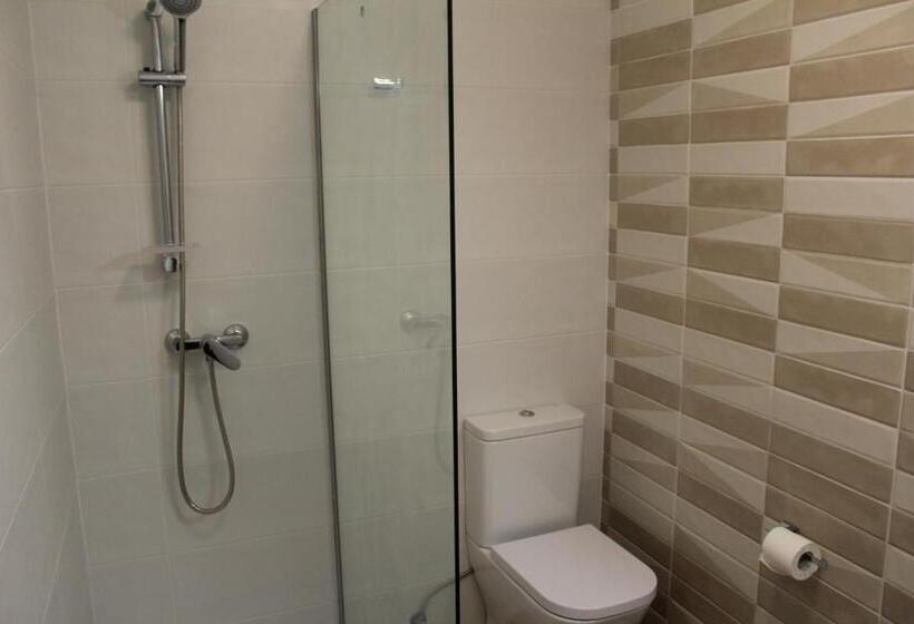 חדר סטנדרט חדר אמבטיה משותף, Pensión Albergue O Pedregal