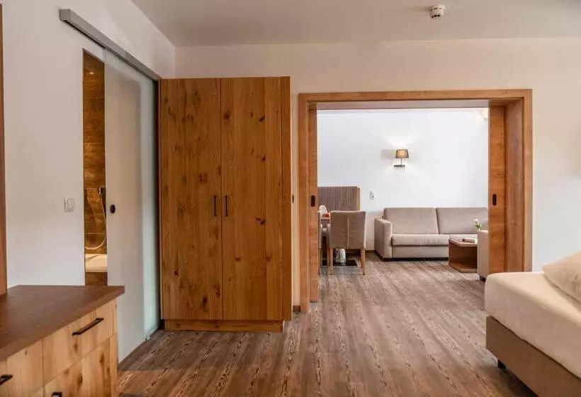 اتاق خانوادگی, Aktivhotel Pehab