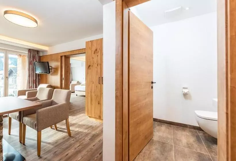 اتاق سوپریور خانوادگی, Aktivhotel Pehab