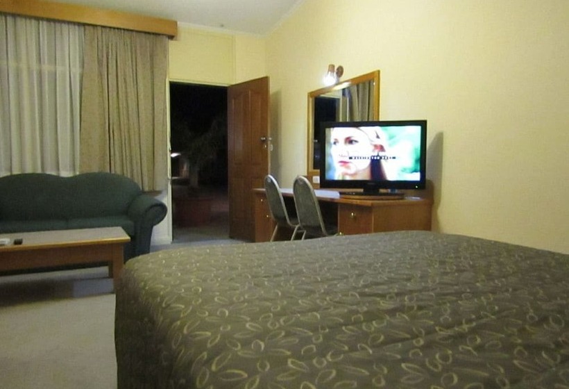 패밀리 룸, Glenelg Motel