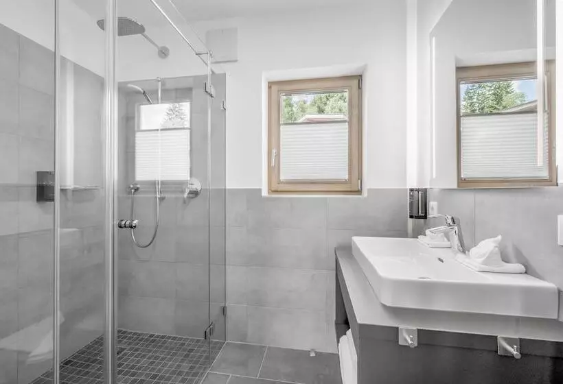 １ベッドルームのスーペリアアパートメント, Alpenparks Chalet & Apartment Alpina Seefeld