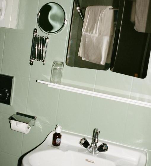 اتاق استاندارد, Am Brillantengrund