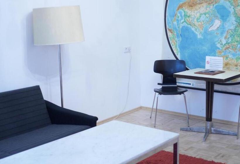 اتاق استاندارد سه نفره, Am Brillantengrund