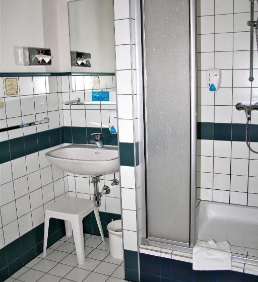标准间, Very Central Apartments, 5 Min To City Center, No Reception