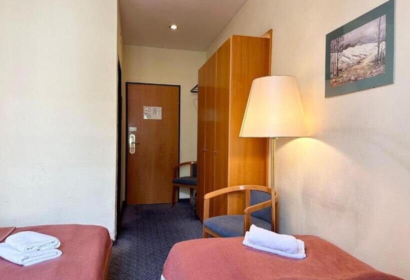 스탠다드 트리플 룸, Very Central Apartments, 5 Min To City Center, No Reception