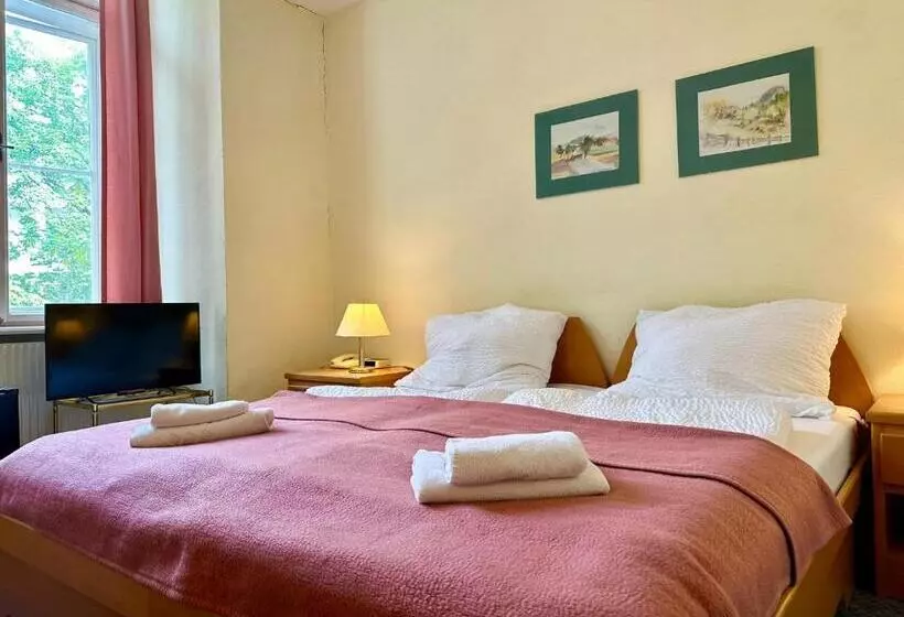 اتاق استاندارد سه نفره, Very Central Apartments, 5 Min To City Center, No Reception